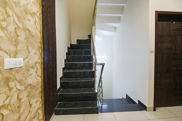Public Area 2, Fabhotel Spring, Amritsar