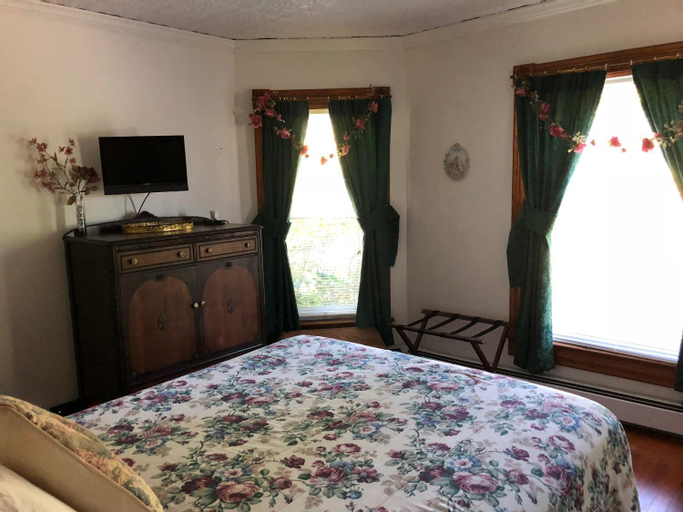 Bedroom 6