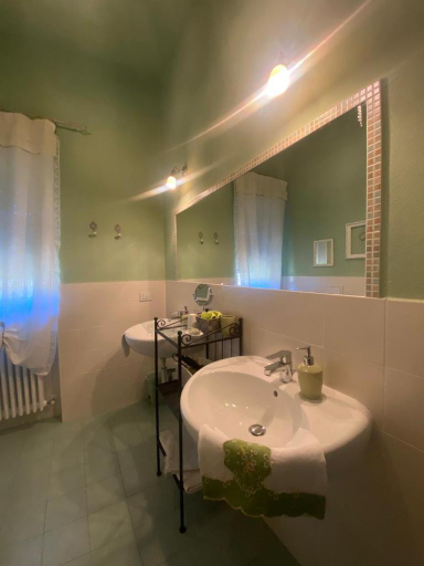 Bathroom 4, Bed & Breakfast Cascina Beatrice, Cuneo