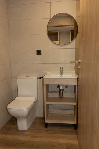 Bathroom 4, Micampus Residencia Estudiantes Burjassot Parque, Valencia