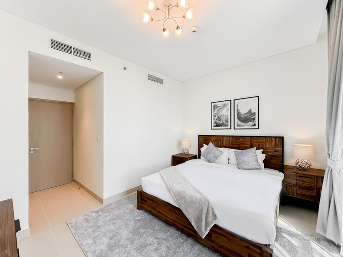Room 5, Breathtaking 3BR with Sea & Marina, Dubai
