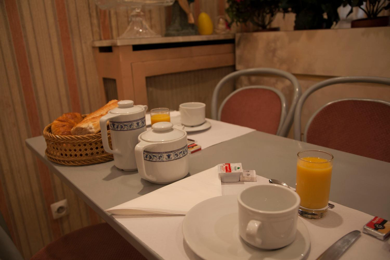 Food & Drinks 4, Hotel Des Pyrenees, Paris