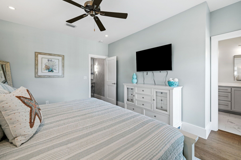 Bedroom 2, Peaceful Easy Feeling 156 Chivas Lane, Unit B 4 Bedroom Home by RedAwning, Walton