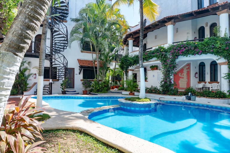 Pool 2, Hacienda San Jose B3 1 Bedroom Condo by RedAwning, Cozumel