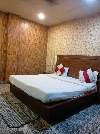 Bedroom 2, Roomshala 156 Hotel Mannat Inn, Delhi