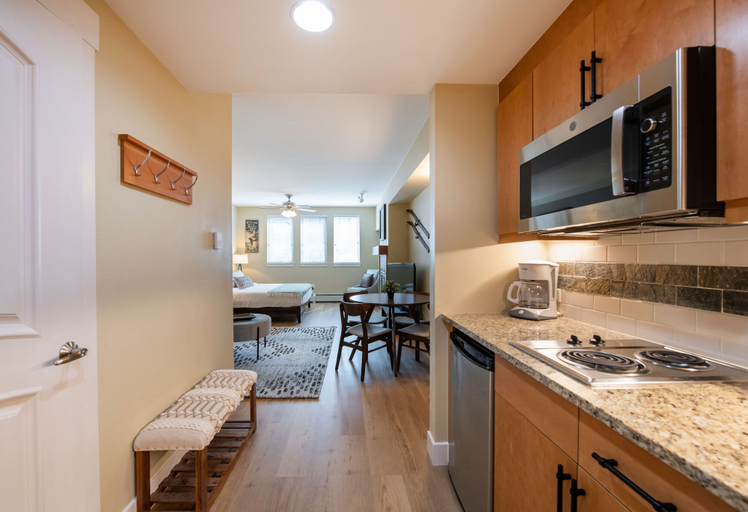 Others 5, Premium Unit 3522- Fraser Crossing/founders Pointe Condo, Grand