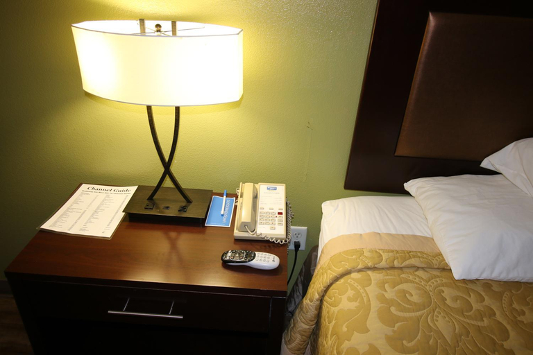 Bedroom 3, Rice Hill Inn Motel, Douglas