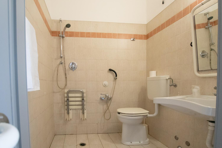 Bathroom 3, Piccolo Hotel, Ravenna