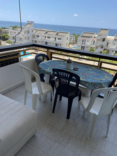 Property grounds 3, Jounieh Cozy Apartment With Stunning Views, Beirut