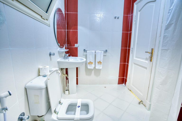 Bathroom 3, Garden Suites by Elegant Hospitality, New Cairo 1