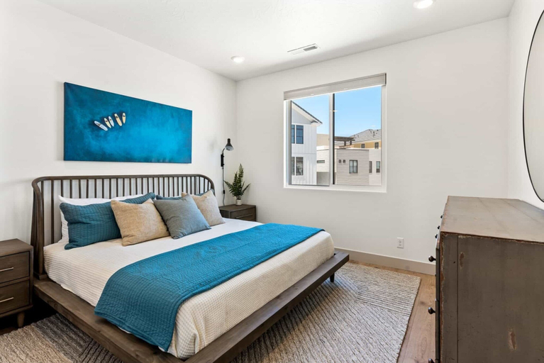 Bedroom 3, The Piers at Desert Color Combo #43 and #47 by RedAwning, Washington