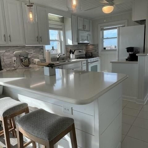 Private kitchen 4, Meant To Be 2 Bedroom Home by RedAwning, Brunswick