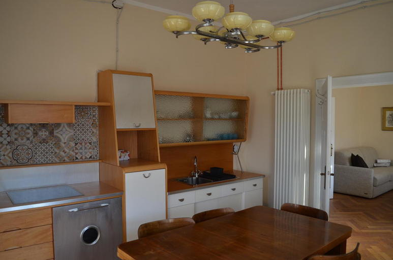 Others 4, Villa Iolanda, Bolzano