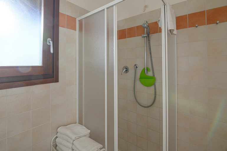 Bathroom 5