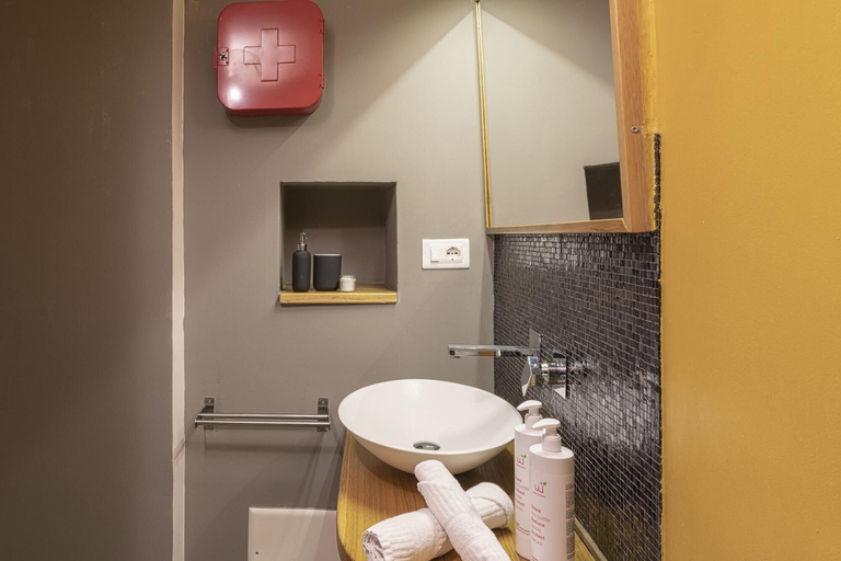 Room 4, San Lorenzo Suite by Wonderful Italy, Genova