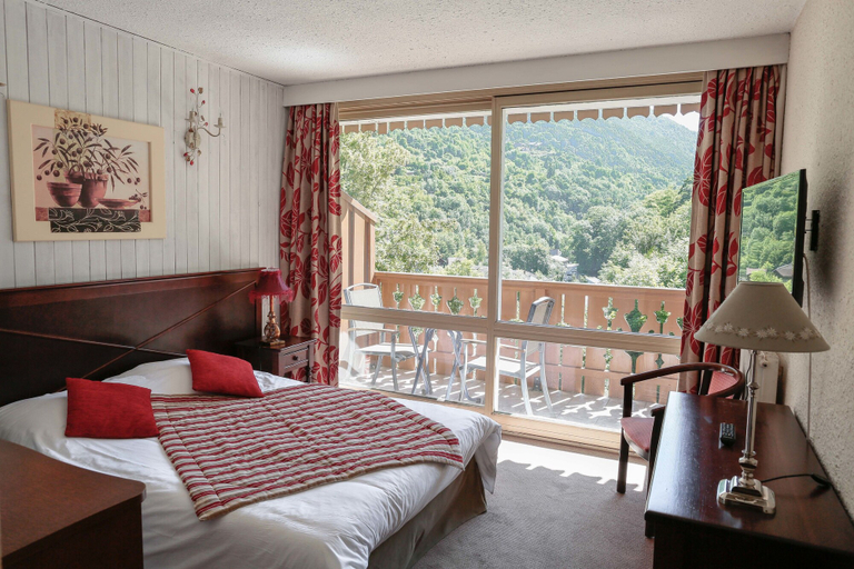 Bedroom 3, Hôtel Le Verseau, Savoie