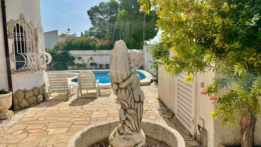 Others 5, MEDDAYS VILLA LAGUN ETXEA, Tarragona