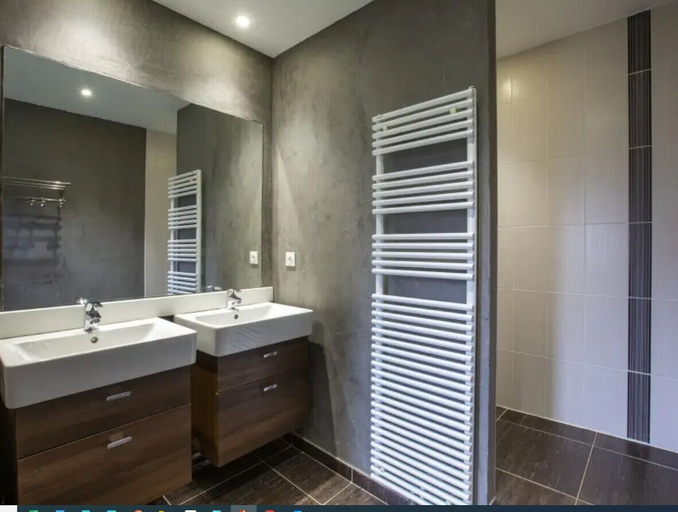 Bathroom 5, Château des Forges, Maine-et-Loire