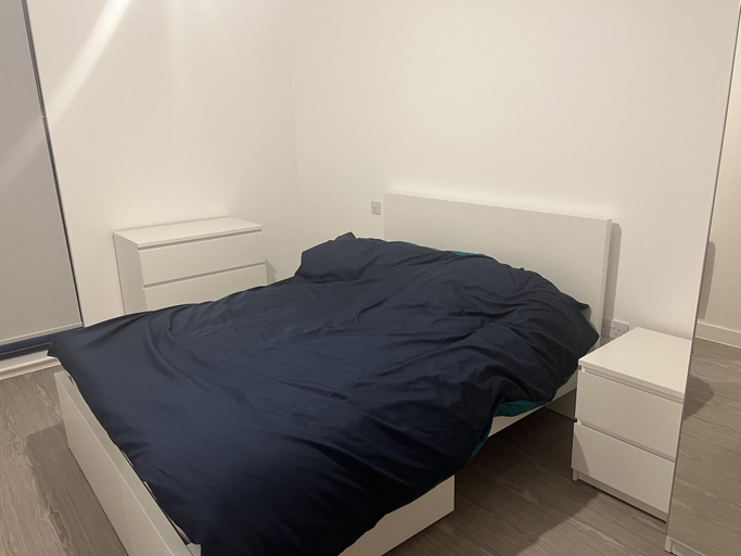 Bedroom 3, Charming 2-bed Apartment in Salford Newly Built, Manchester