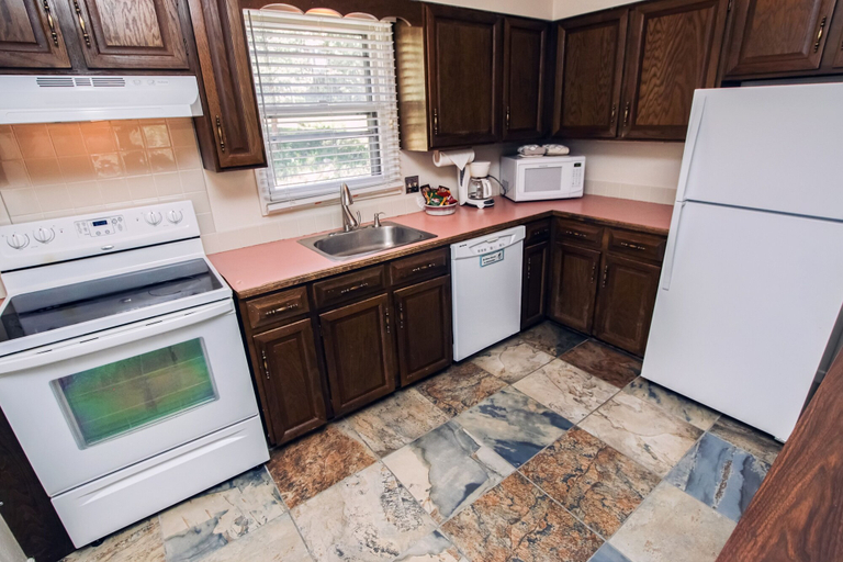 Private kitchen 3, Fawn Valley Inn: 304 1 Bedroom Condo, Larimer
