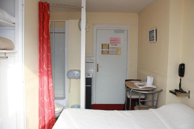 Bedroom 4, Hôtel Alexandra, Pas-de-Calais