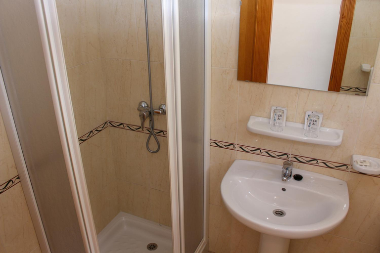 Bathroom 4, Hostal Esperanza, Málaga