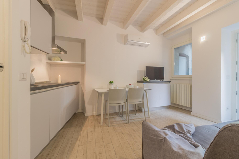 Others 4, Little Nest Flat in Varenna, Lecco