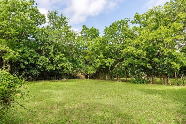 Property grounds 2, Mistletoe House 2 Bedroom Home by Redawning, Gillespie