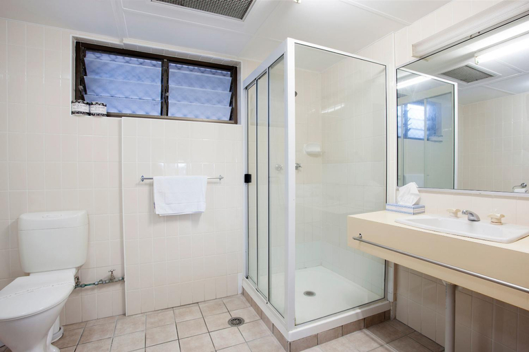 Bathroom 3, Vale Hotel Aitkenvale, Aitkenvale
