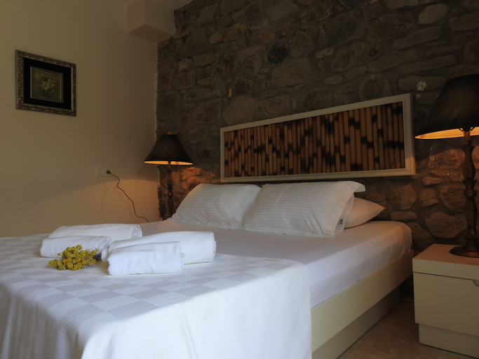 Bedroom 4, Kucukkoy Hotel, Ayvalık
