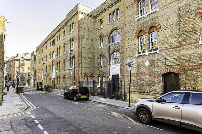 Exterior & Views 2, Gorgeous Angel Flat, London
