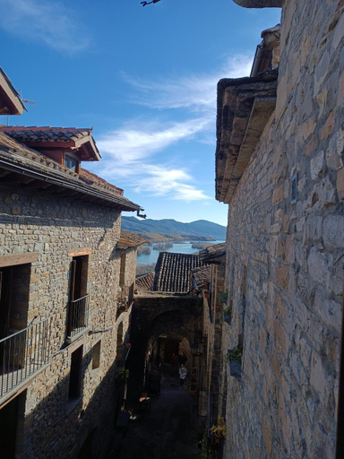 Others 4, Mora de Nuei, Huesca