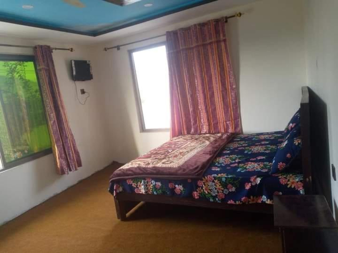 Bedroom 2, Shama Resort Hotel, Northern Areas