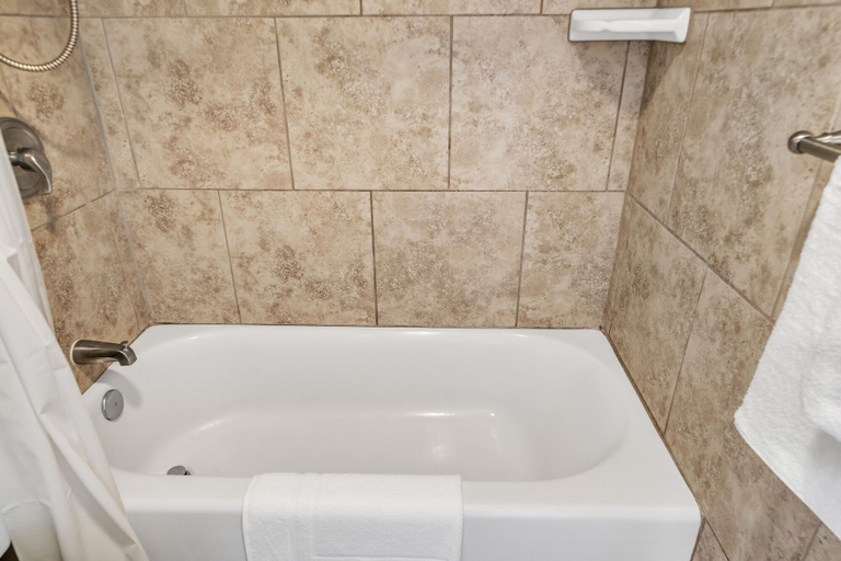 Bathroom 3, Waikiki Banyan Condo With Panoramic 37th Floor Ocean Views, Honolulu