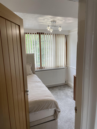 Bedroom 3, Beautiful 5-bed House in Walsall, Walsall