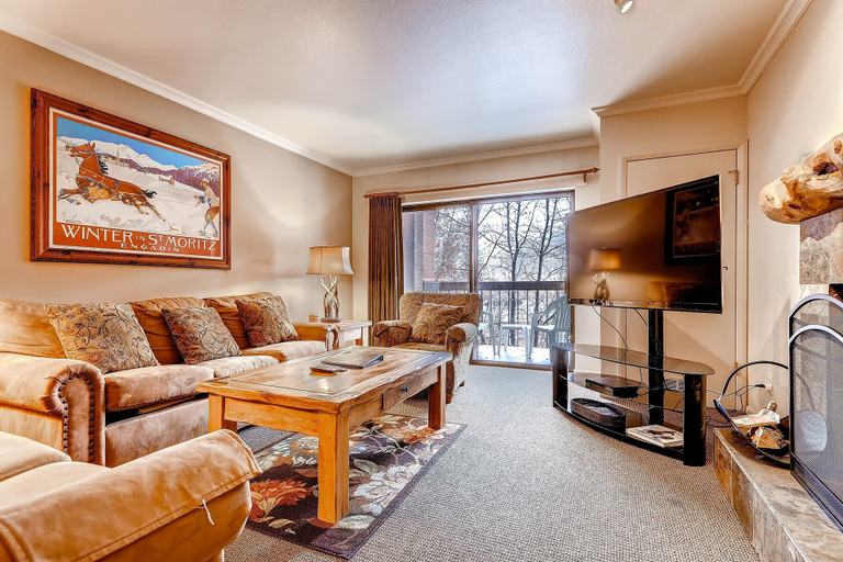 Living room 3, Park Station 236-1 1 Bedroom Condo by RedAwning, Summit