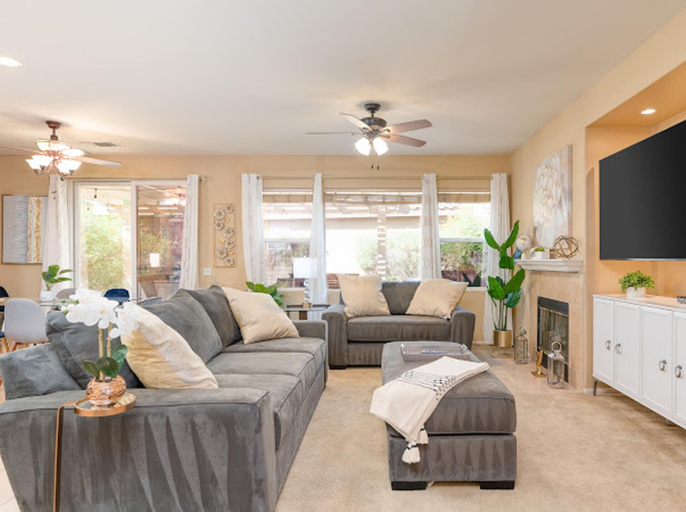 Others 1, Stunning 4-bed House in Indio in Golf Course Commu, Riverside