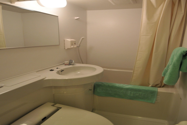 Bathroom 5, Himeji Station Universal Hotel South Exit, Himeji