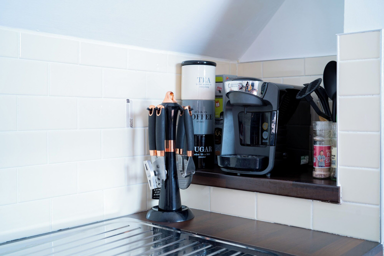 Others 4, Limavady Cherry Tree Apartment, Sleeps 2 & Parking, Causeway Coast and Glens