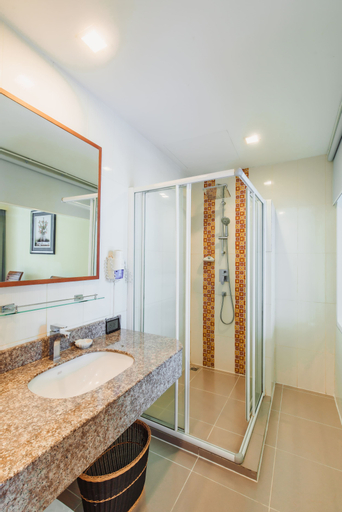 Bathroom 6