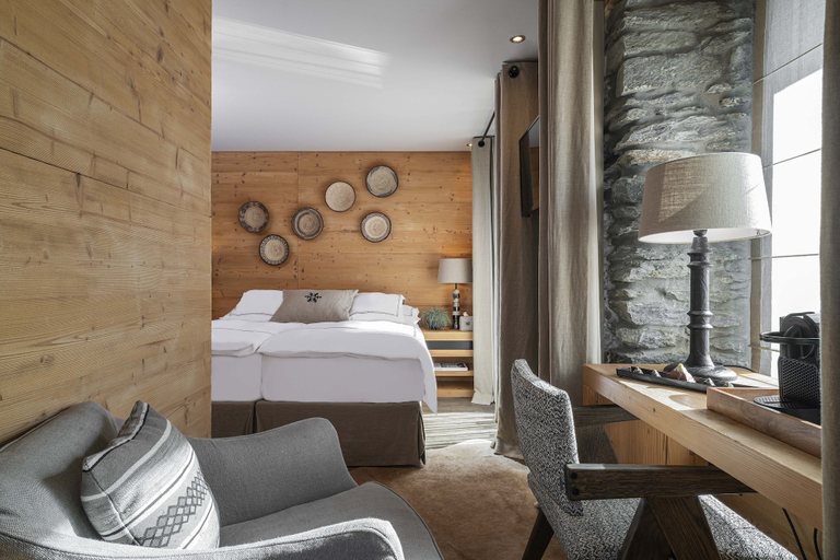 Bedroom 3, Unique Hotel Post, Visp