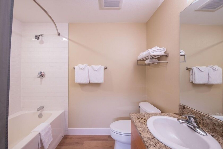 Bathroom, Premium Unit 3522- Fraser Crossing/founders Pointe Condo, Grand