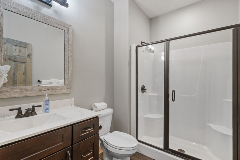 Bathroom 4, Lakefront Haven 9 Bedroom Home by RedAwning, Taney