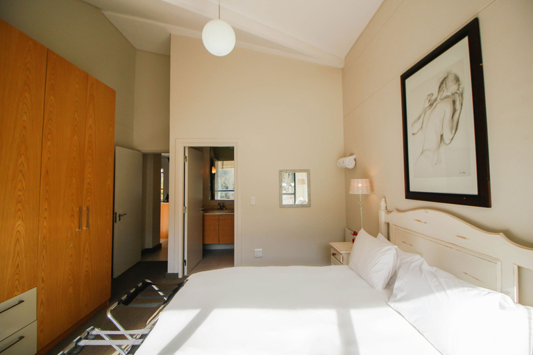 Others 5, Three Bedroom Apartment in Camps Bay, City of Cape Town