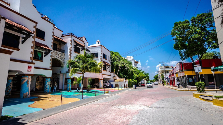 Property grounds 3, Hacienda San Jose B3 1 Bedroom Condo by RedAwning, Cozumel
