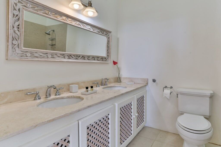Bathroom 4, Sprawling three bedroom villa - Tamarind Villa 3 Villa by RedAwning