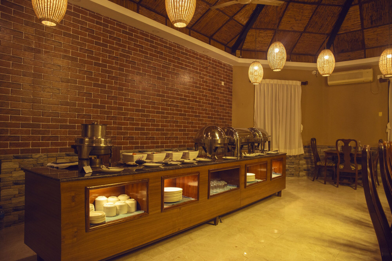 Food & Drinks 3, Safari Adventure Lodge, Narayani