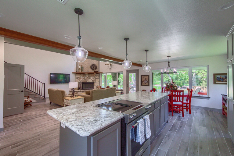 Private kitchen 5, Down River Haus Ld 727 3 Bedroom Home by RedAwning, Guadalupe