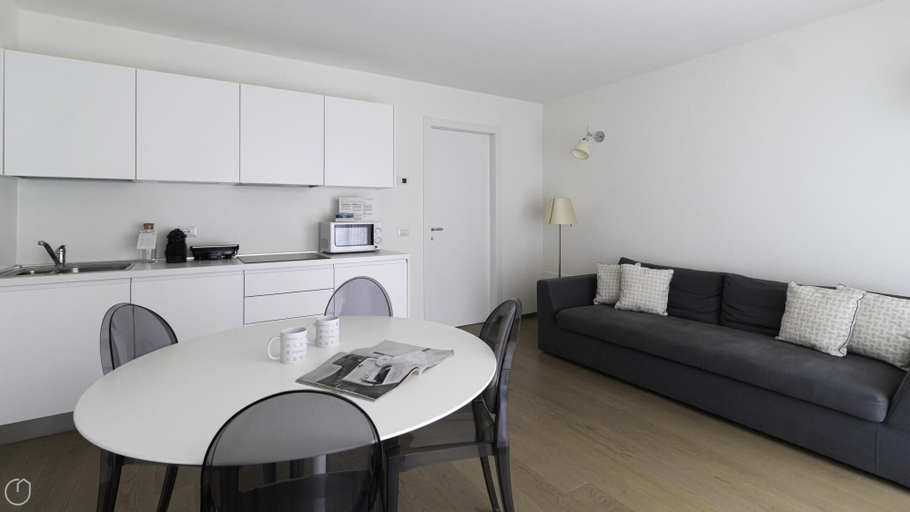 Room 2, Italianway - Corso Como 11 - 7, Milano
