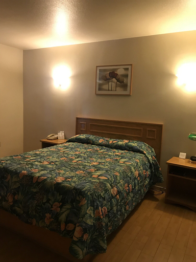 Bedroom 3, Sunrise Inn Turlock, Stanislaus
